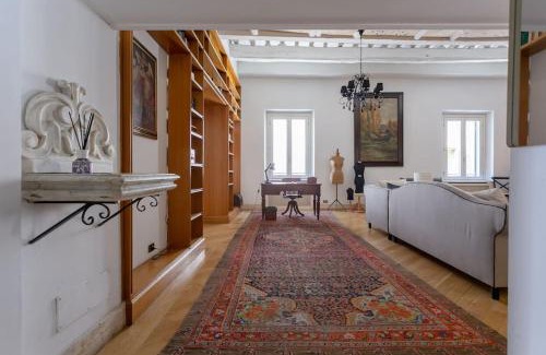 Rione IX Pigna Apartment | Angi's home the new Luxury in Rome heart