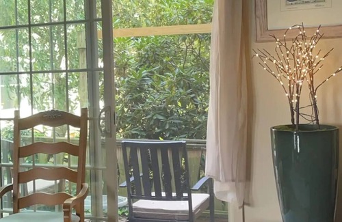 Athol Springs Apartment | Angola on the Lake- Grandview Bay-25 minutes from Highmark Stadium
