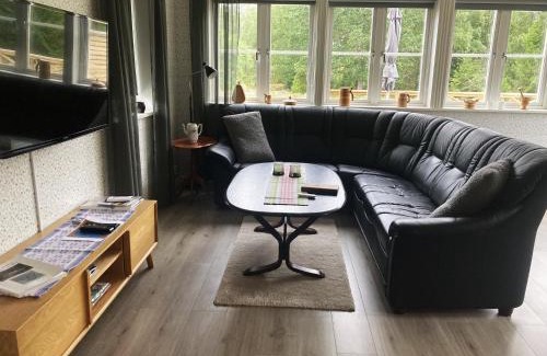 Urshult House | Ängsstugan