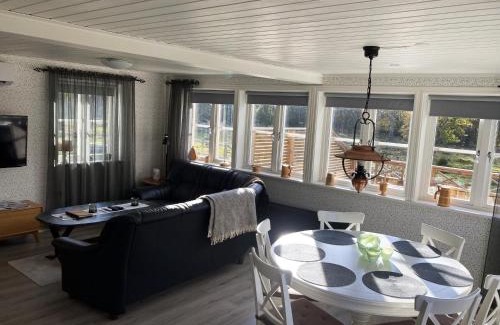 Urshult House | Ängsstugan