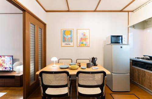 Suginami Apartment | Animal Art Apartment Type 12