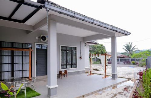 Kampung Durian Guling House | Anjung Homestay & Event