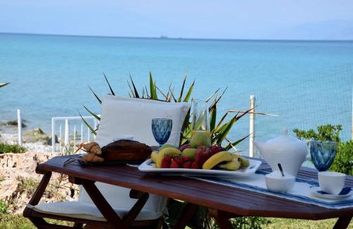 Xylokastro-Evrostina Apartment | Antorina Beachfront Villas