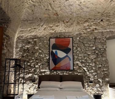 Historical Downtown Salerno Apartment | Antrum Suite