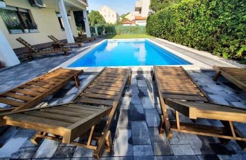 Kastel Novi Apartment | Ap Villa Isabella with private pool