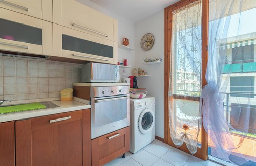 Costa Saracena-Castelluccio Apartment | Apartment 'Reysol Home' with Mountain View, Shared Pool & Wi-Fi