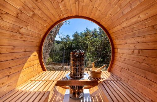 Asprogerakata Villa | Apanema Mindfulness Villas Resort with Fast WiFi, Pool, Sauna, Massage