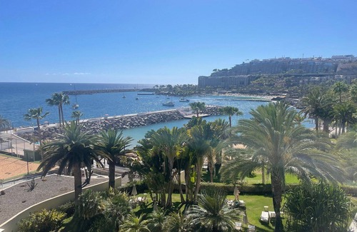 San Fernando Apartment | Apartment on the first floor facing the sea in Patalavaca