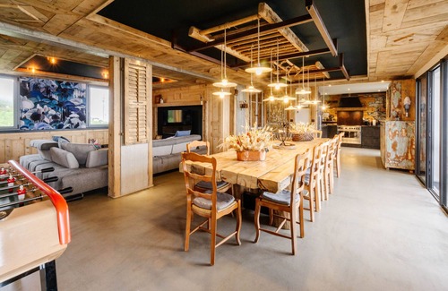 La Toussuire Apartment | Apartment "Lodge Six De Savoie" with Mountain View, Private Terrace and Wi-Fi