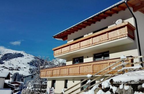 Tux Apartment | Apart Kristall