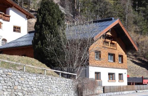 Pettneu am Arlberg House | Apart Loisa