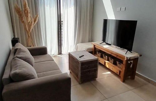 Rio Cuarto Apartment | Apart Margarita, 1 dormitorio con balcón y cochera