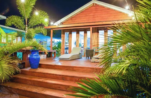 Ocho Rios Cottage | Apart of our beachfront boutique villas on the same property.