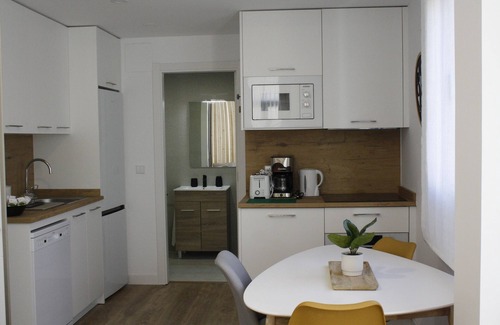 Numancia Resort | APARTAHOTEL MADRID URBAN SUITES - EDIFICIO EXCLUSIVO - 7 Apartments Boutique Full Equiped