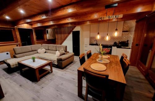Poronin Apartment | Apartament GubalowskiLasPremium