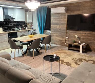 Lumina Apartment | Apartament Maya Lumina