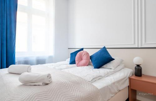 Jelenia Gora Apartment | Apartament Moon Deer - przy deptaku - by SpaceApart