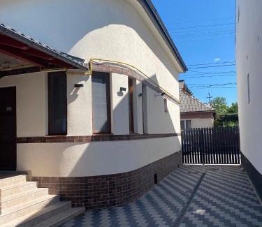 Sighetu Marmatiei Apartment | Apartamentele Liliacul