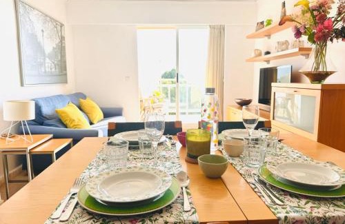 Daimuz Apartment | .Apartamento 1a linea de playa + piscina + parking DAIMUS