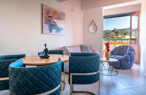 Guatape Apartment | Apartamento 402 - Terraza con Jacuzzi - 3 Habitaciones - Rentas Cortas Gerencial