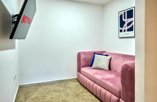 Guatape Apartment | Apartamento 402 - Terraza con Jacuzzi - 3 Habitaciones - Rentas Cortas Gerencial