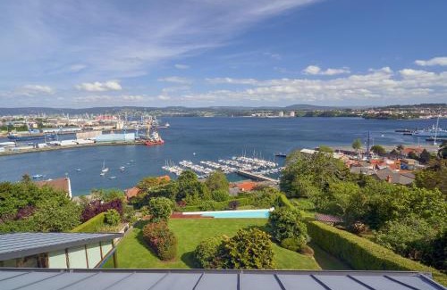 Ferrol Apartment | Apartamento con piscina y excelentes vistas