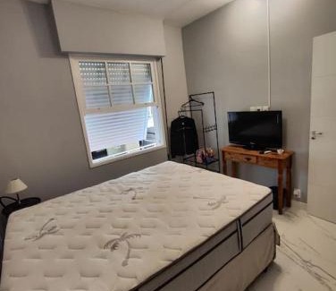 Embare Apartment | Apartamento em Santos na Beira mar com Vaga privativa e Wifi