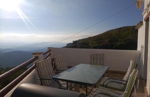 Alpujarra De La Sierra Apartment | Apartamento en El Golco