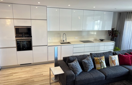 Povoa De Varzim Apartment | Apartamento Familiar com Vista Mar!