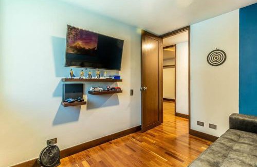 Medellin Apartment | Apartamento familiar con jacuzzi El Poblado