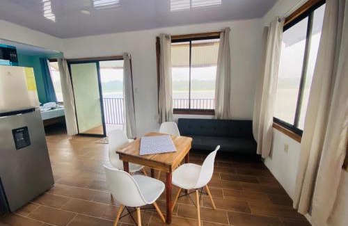 Tortuguero Apartment | Apartamento Lirios del Río