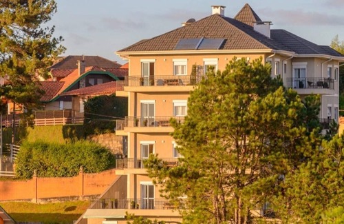 Vila Everest House | Apartamento Loft - Pousada Là Bas - Campos do Jordão