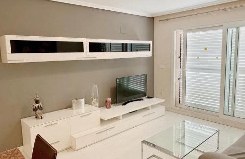 Canet de Berenguer Apartment | Apartamento Nuevo con Gran Terraza y Wifi en Canet