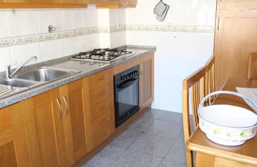 Espinho Apartment | Apartamento T2 + em frente is located at 200 meters from Praia