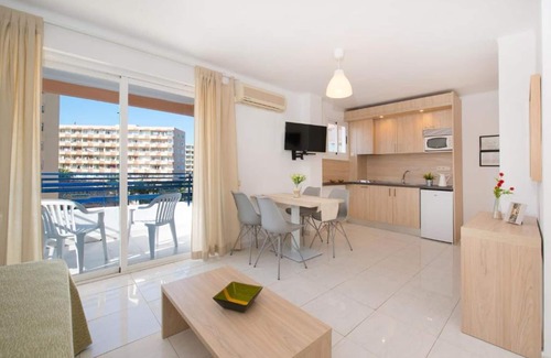 Palmanova Apartment | Apartamentos Calablanca