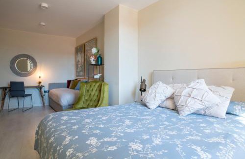 Cardona Apartment | Apartaments Turístics Cardona, MAGI