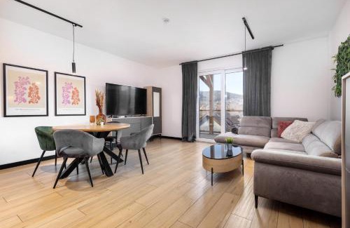 Swieradow-Zdroj Apartment | Apartamenty Larice - balia lub sauna sesja gratis ten weekend 24-26 paź morsowanie w basenie