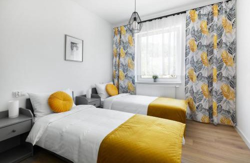 Kudowa Zdroj Apartment | Apartamenty Wczasowa - z widokiem na góry, parkingiem, rowerownią