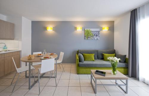 Les Baumettes Apartment | Aparthotel Adagio Access Nice Magnan