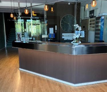 Montcada I Reixac Apartment | Aparthotel Montcada