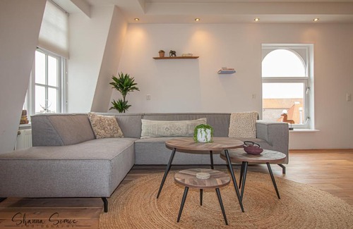 Alkmaar Apartment | ApartHotel Trendy by Urban Home Stay