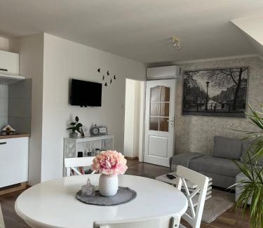 Sered Apartment | Apartmán pri parku