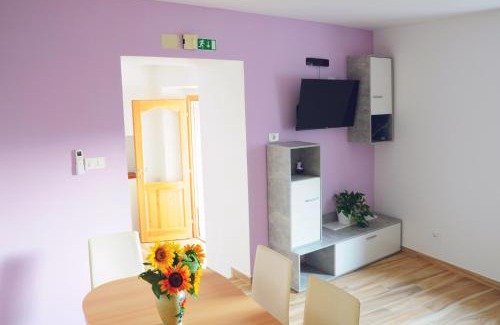 Slap Apartment | APARTMA KMETIJA ROVAN