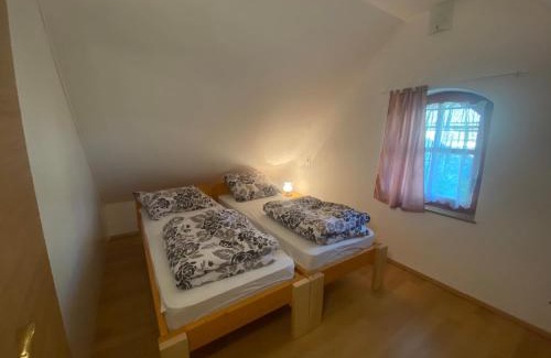 Trebnje Apartment | Apartma Medvedjek