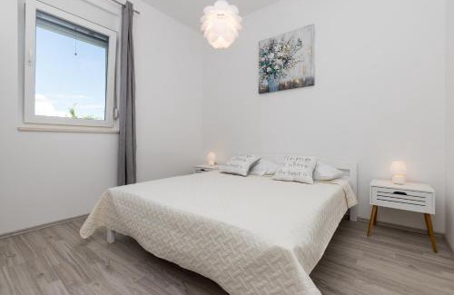 Kastel Gomilica Apartment | Apartman Bella