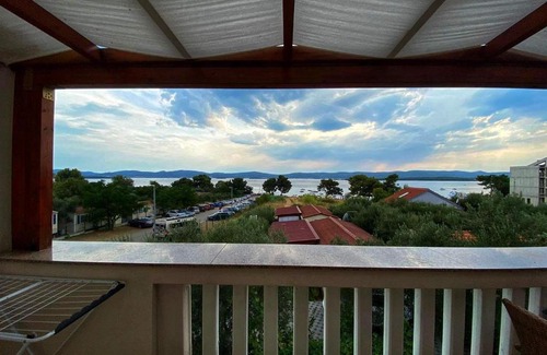 Sveti Filip i Jakov Apartment | Apartman Danijel