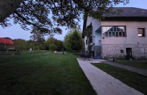 Jezerce Apartment | Apartman Eco