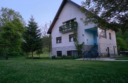 Jezerce Apartment | Apartman Eco