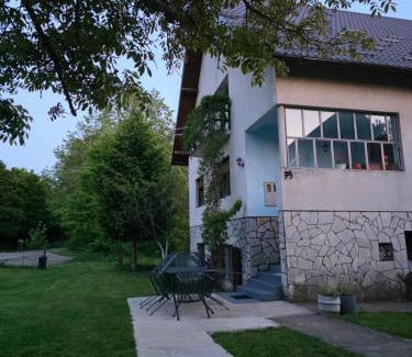 Jezerce Apartment | Apartman Eco