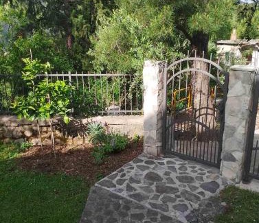 Ratisevina Apartment | Apartman Sofija HN